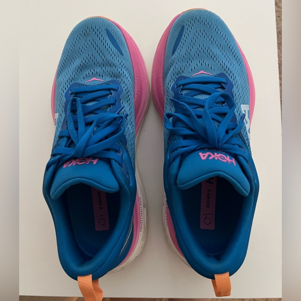 Hoka bondi 8 shoes